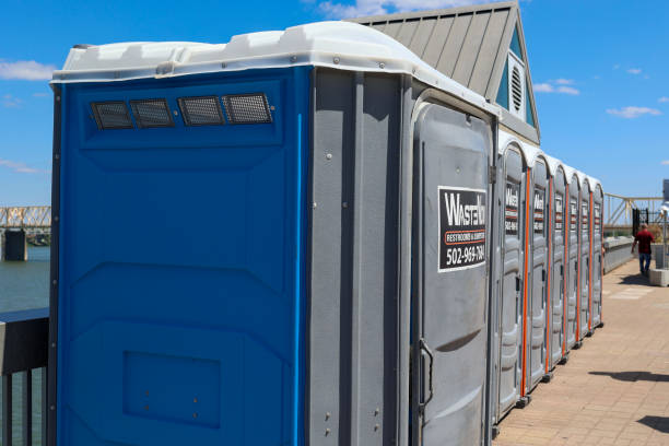 Best Standard Portable Toilet Rental in Warren, IL